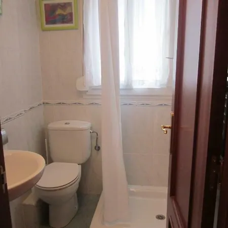 Ea Playa Montana45'guggemhein A 200m Andando Playa Y Del Centro Pueblo