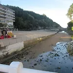 Ea Playa Montaña45'guggemhein A 200m Andando Playa Y Del Centro Pueblo Apartamento *