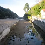 Ea Playa Montaña45'guggemhein A 200m Andando Playa Y Del Centro Pueblo
