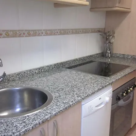 Ea Playa Montana45'guggemhein A 200m Andando Playa Y Del Centro Pueblo